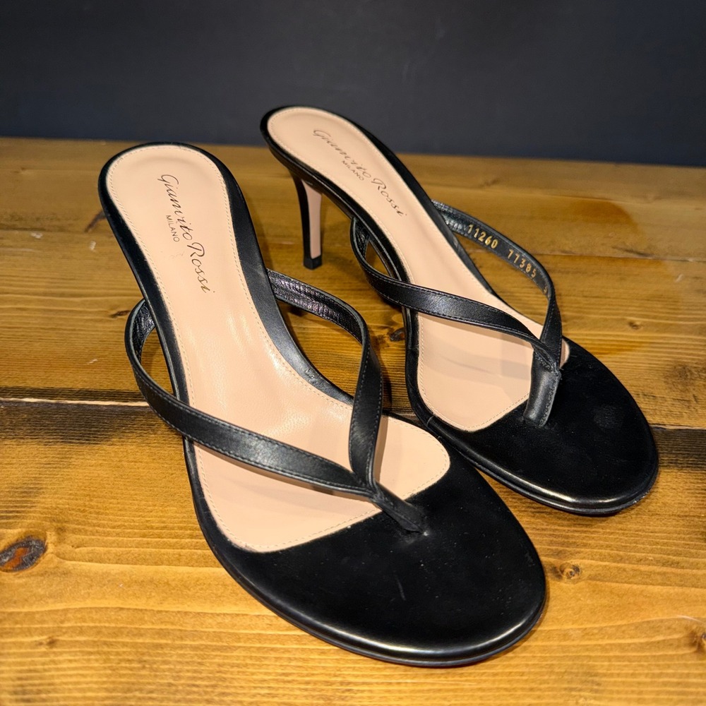 Gianvito Rossi Calypso 70 Black Leather Thong Stiletto Mules Heels EU 36.5